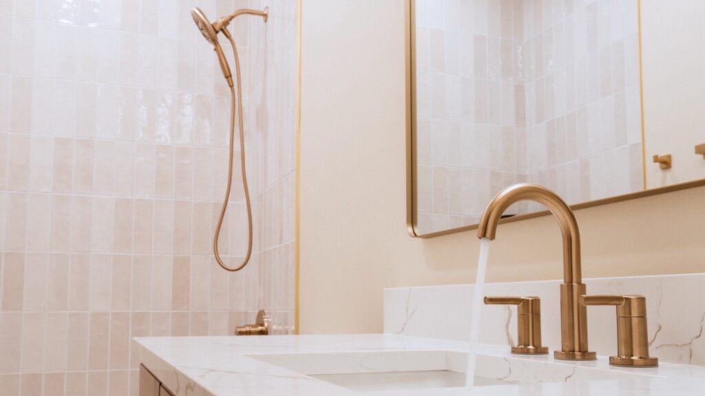 Alpenglow Builders LLC - Alpenglow Builders LLC luxury bathroom with modern fixtures and elegant design in Palmer, Alaska.