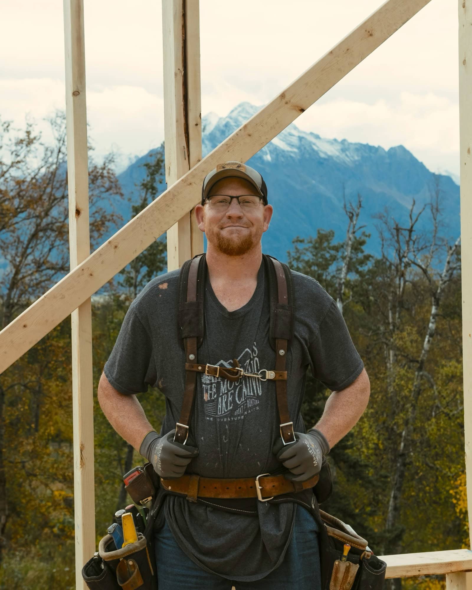 Alpenglow Builders LLC - Alpenglow Builders LLC custom luxury home construction in Palmer and Wasilla, Alaska, with mountain views and professional cr.
